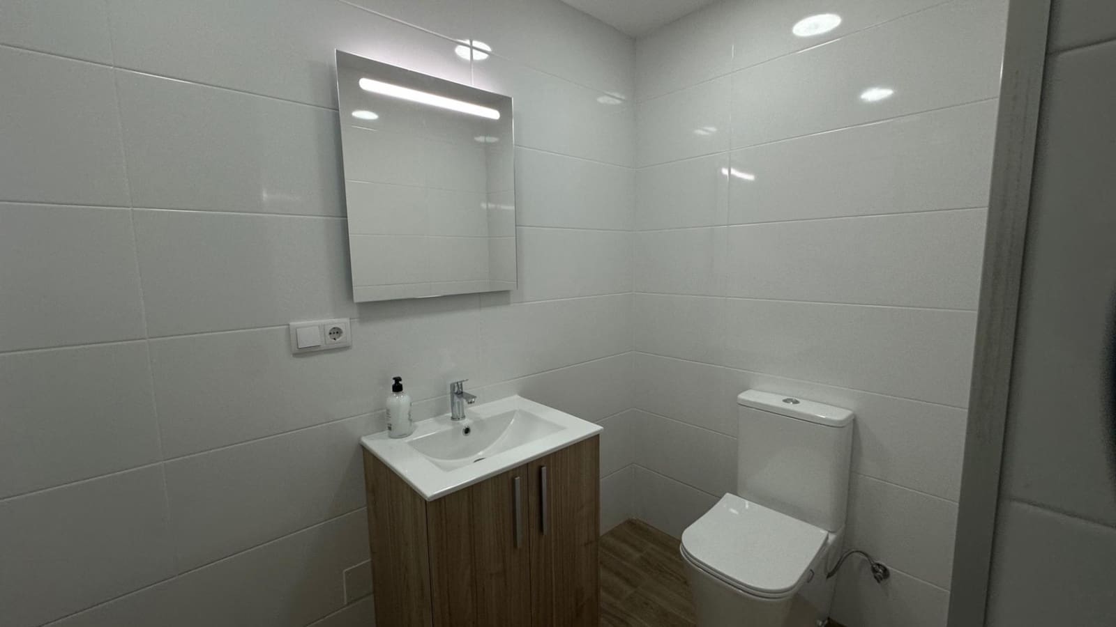 1 chambre Appartement à vendre à Torrevieja avec piscine garage - 147 000 € (Ref: 10133436)