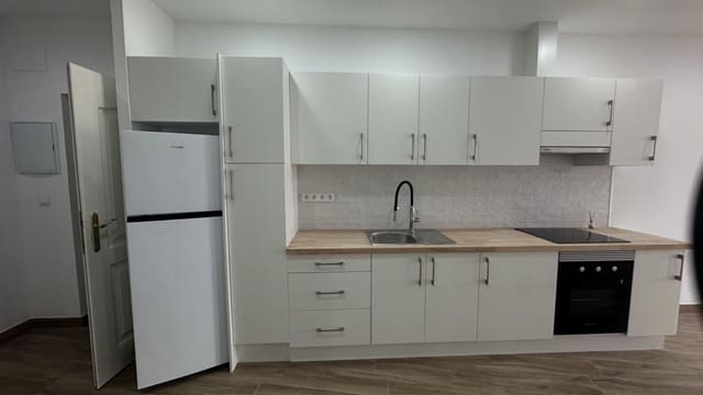 1 chambre Appartement à vendre à Centro, Torrevieja avec piscine garage - 147 000 € (Ref: 10133436)