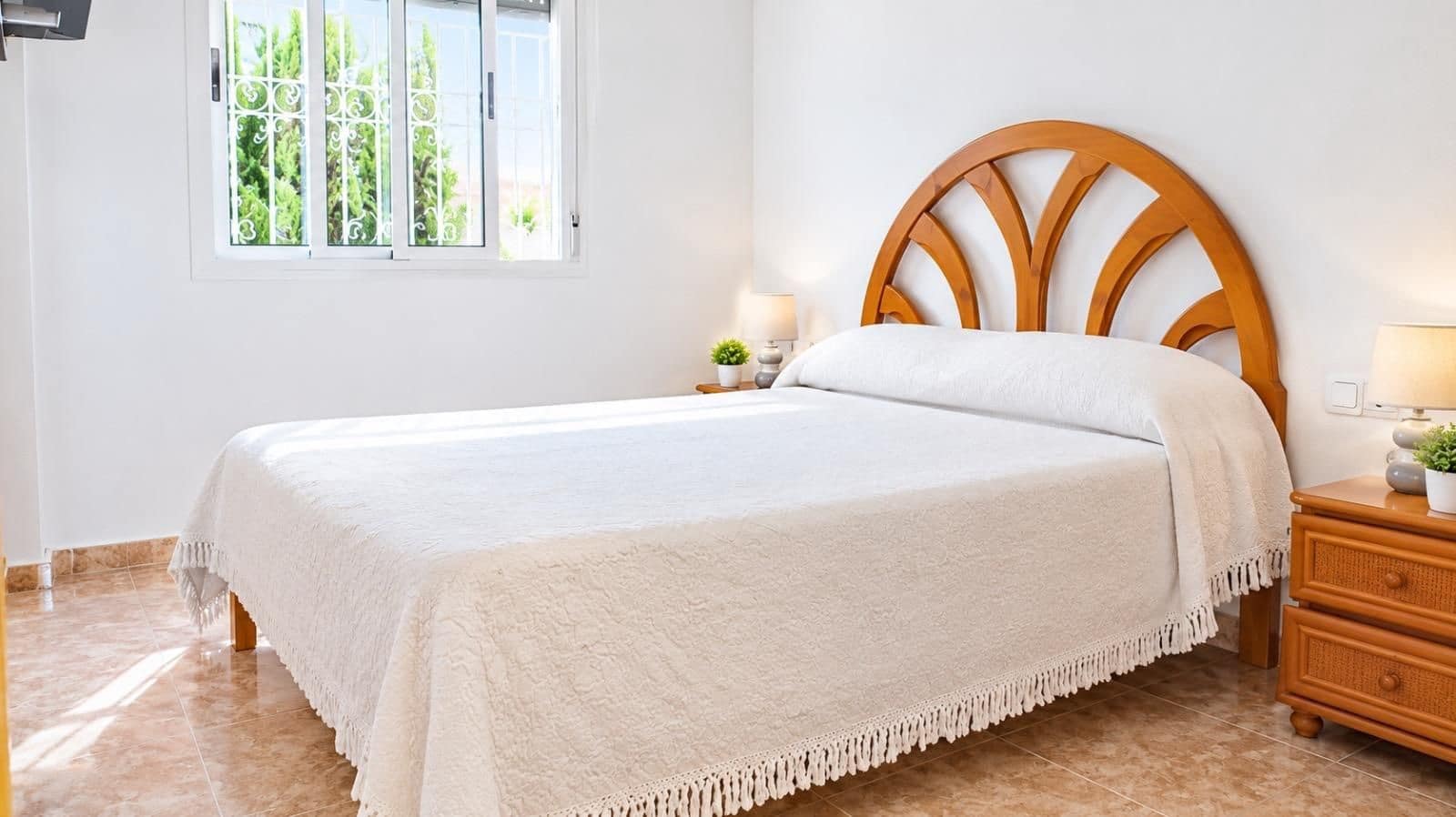 2 sypialnia Bungalow na sprzedaż w Torrevieja z basenem - 173 900 € (Ref: 10133439)