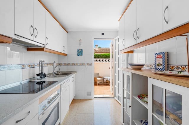 3 soverom Rekkehus til salgs i Doña Pepa, Rojales med svømmebasseng - € 269 000 (Ref: 10133442)