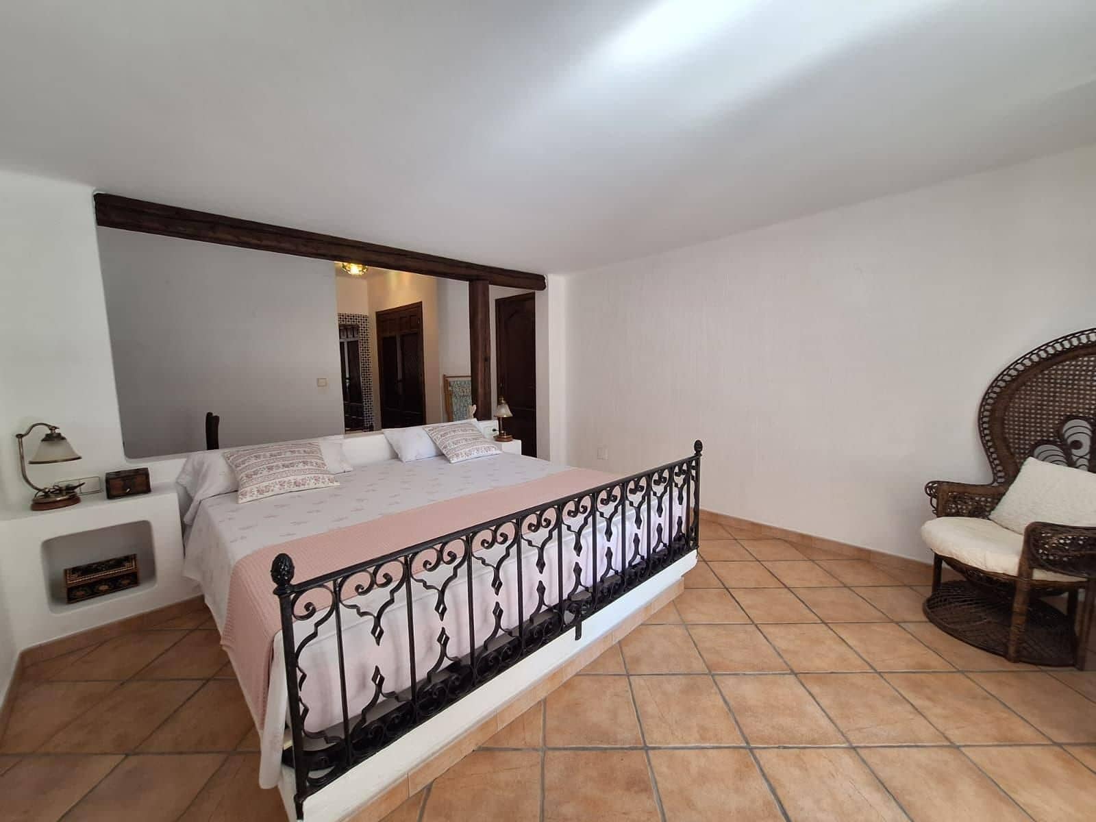 2 slaapkamer Appartement te koop in Torrevieja met garage - € 495.000 (Ref: 10133449)