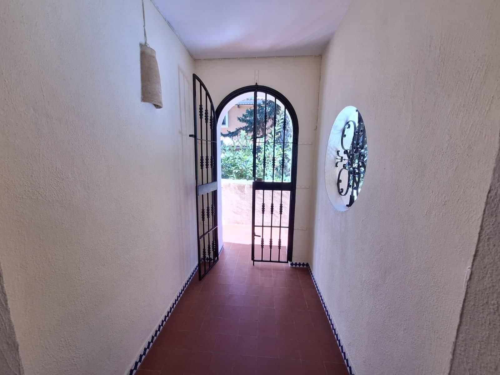 2 slaapkamer Appartement te koop in Torrevieja met garage - € 495.000 (Ref: 10133449)