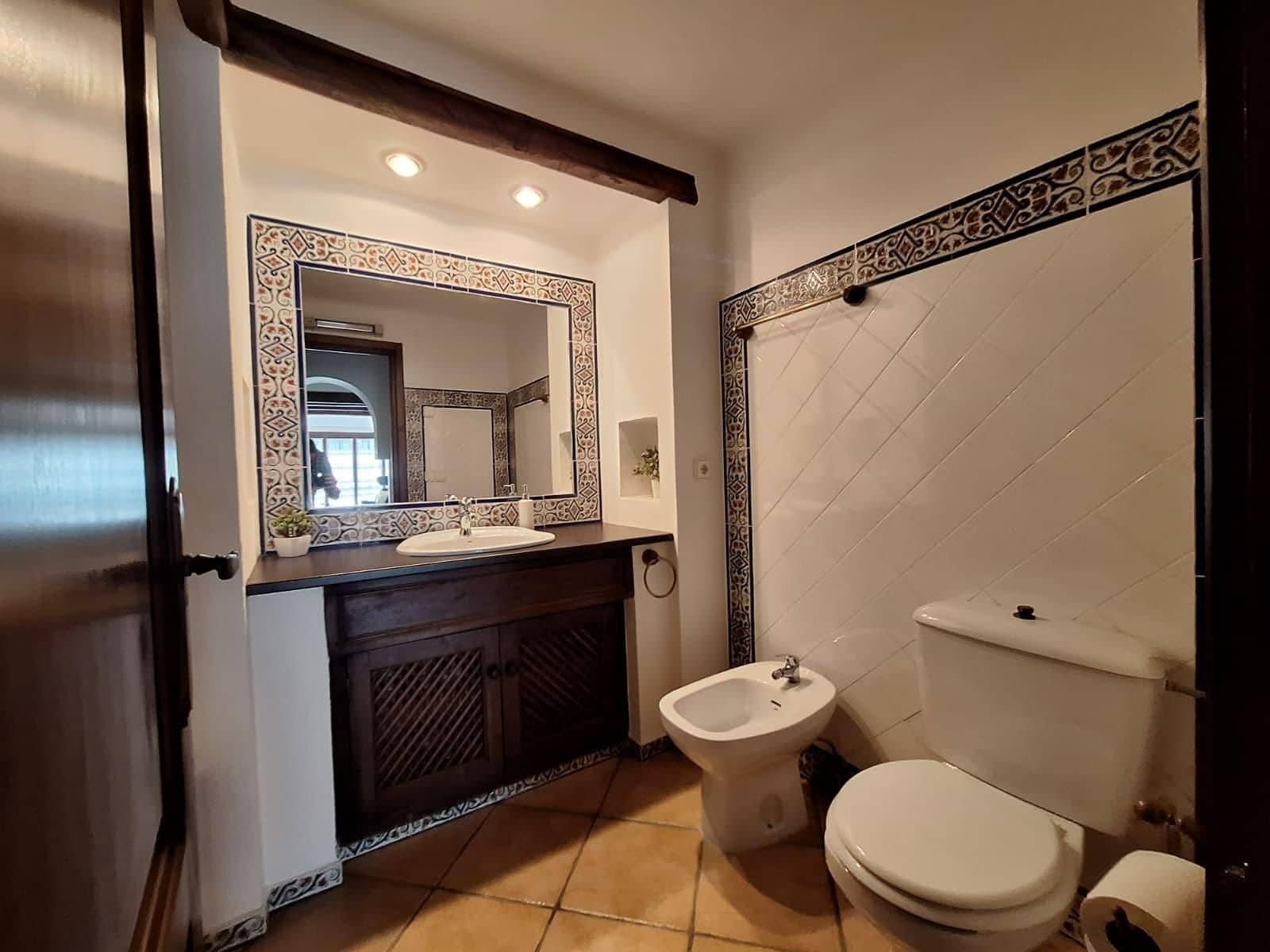 2 slaapkamer Appartement te koop in Torrevieja met garage - € 495.000 (Ref: 10133449)