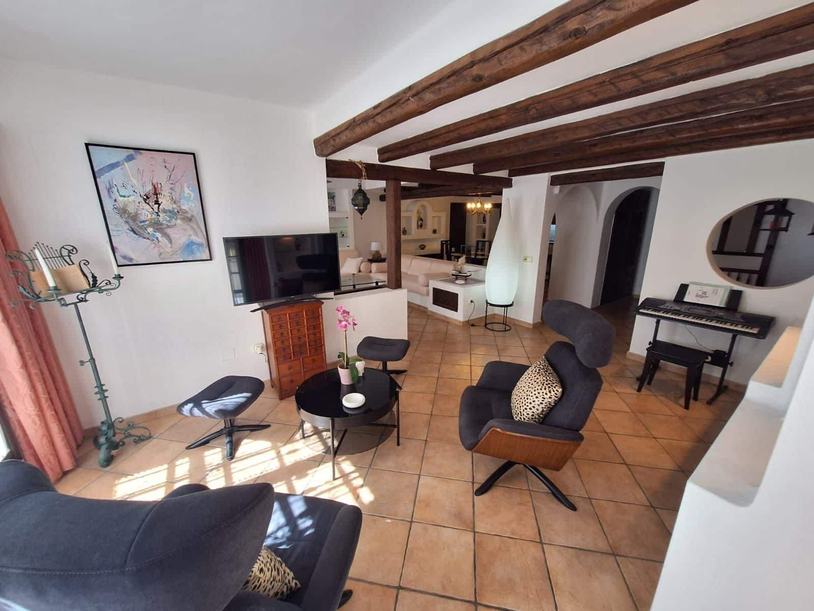2 slaapkamer Appartement te koop in Torrevieja met garage - € 495.000 (Ref: 10133449)