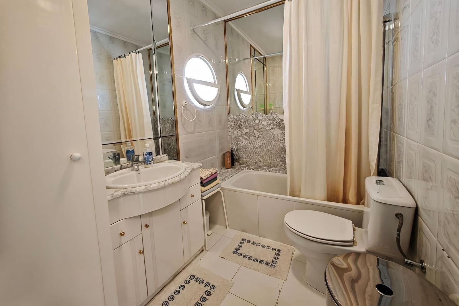 2 quarto Bungalow para venda em La Siesta com piscina - 175 000 € (Ref: 10133452)