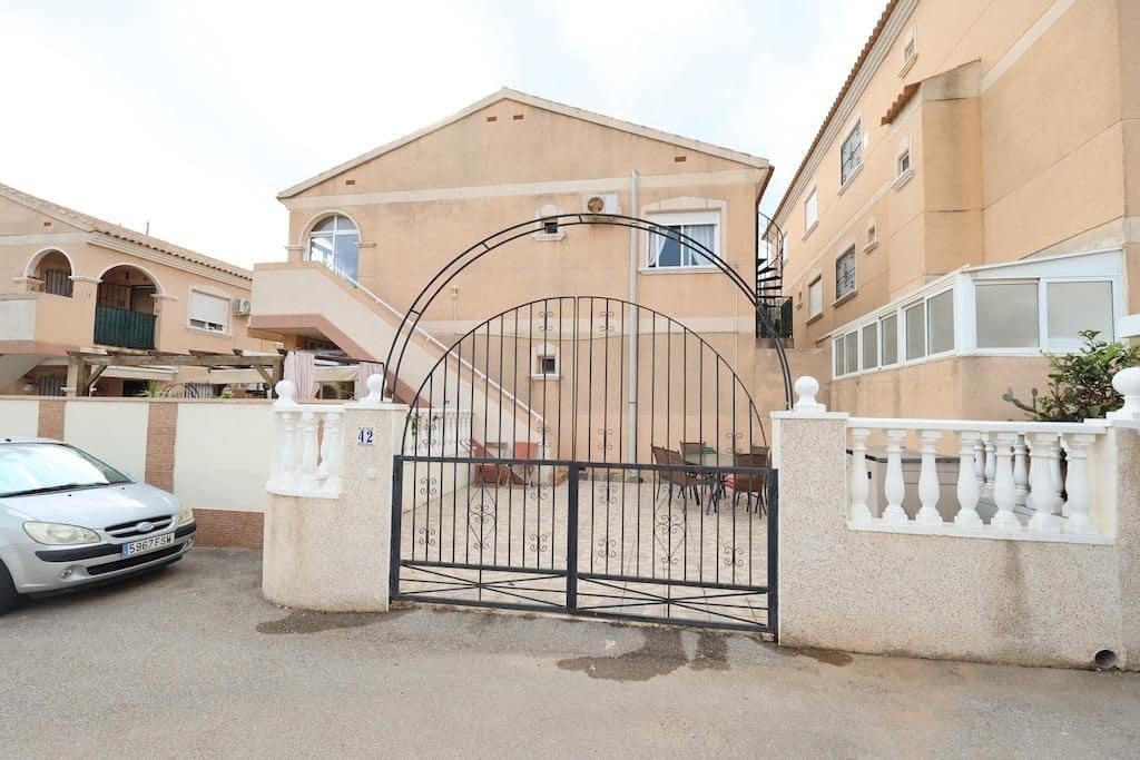 2 Zimmer Bungalow zu verkaufen in La Zenia mit Pool Garage - 165.000 € (Ref: 10139875)