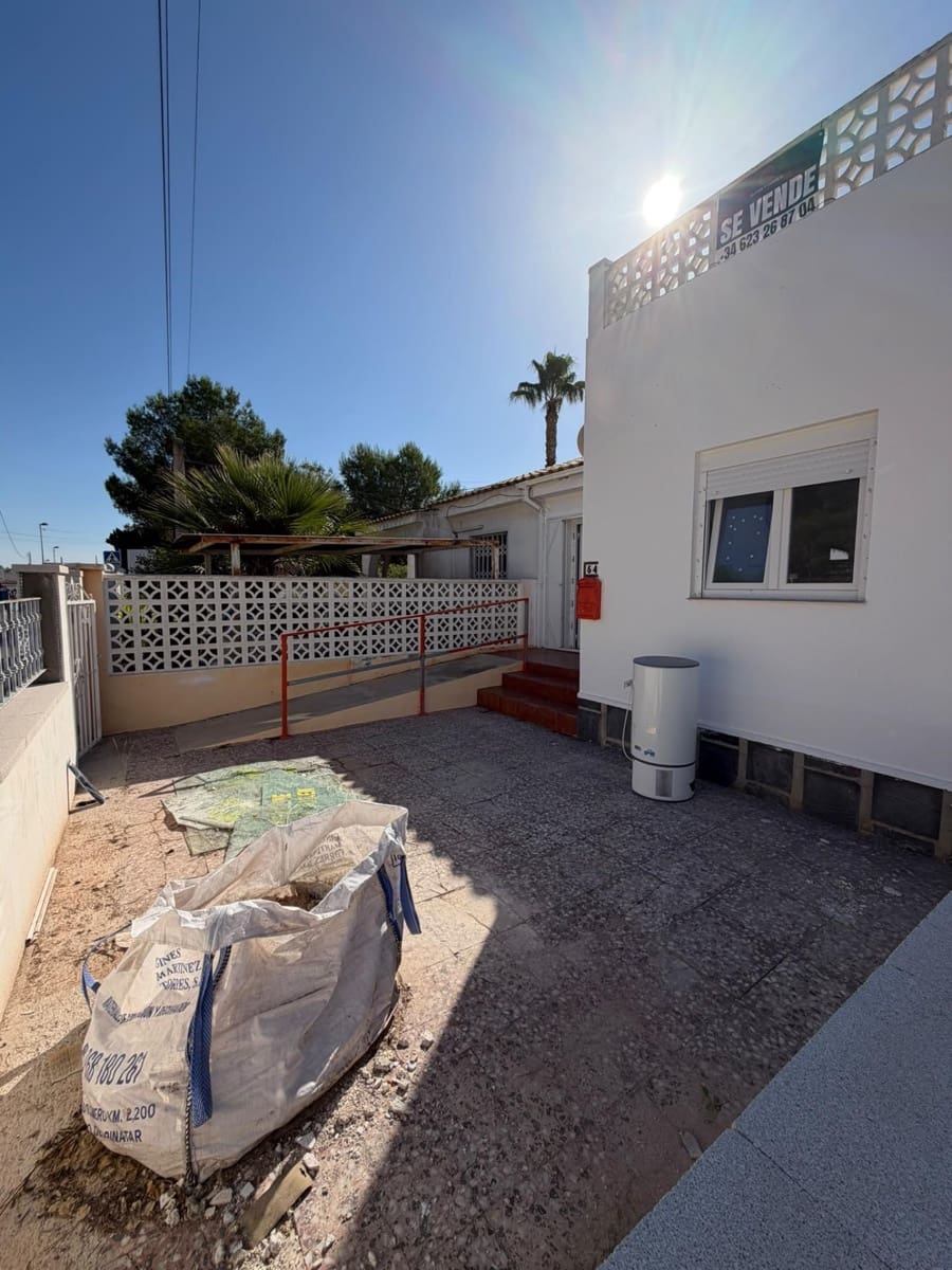 2 soveværelse Villa til salg i Pinar de Campoverde med garage - € 149.000 (Ref: 10142526)