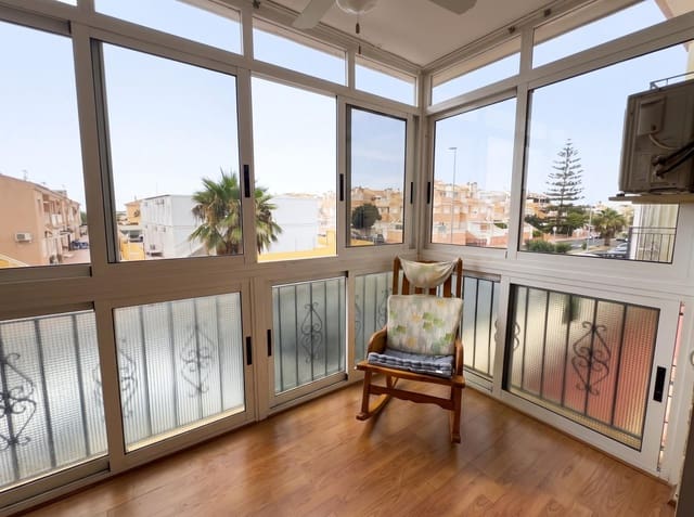 1 quarto Apartamento para venda em La Veleta, Torrevieja com piscina - 110 000 € (Ref: 10142535)