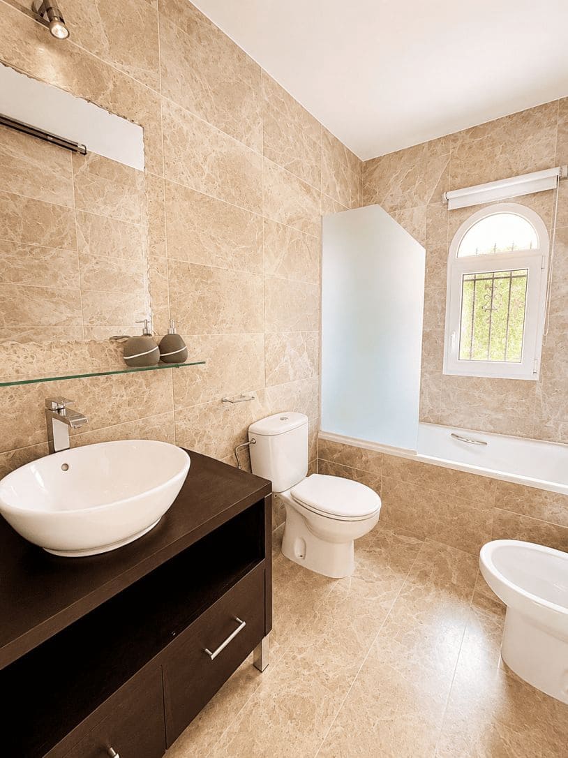 4 Zimmer Villa zu verkaufen in Las Ramblas Golf mit Pool Garage - 645.000 € (Ref: 10142537)