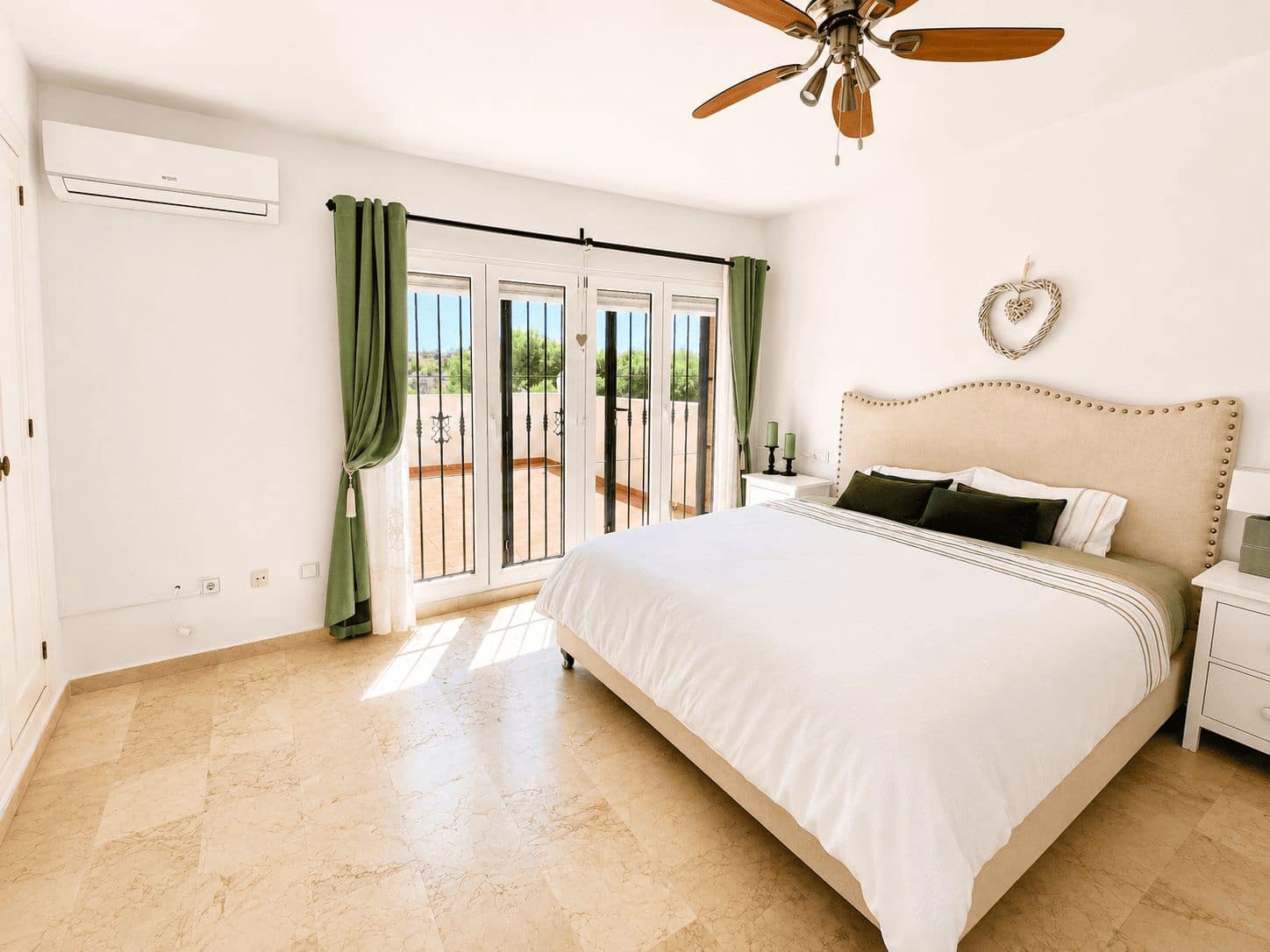 4 Zimmer Villa zu verkaufen in Las Ramblas Golf mit Pool Garage - 645.000 € (Ref: 10142537)