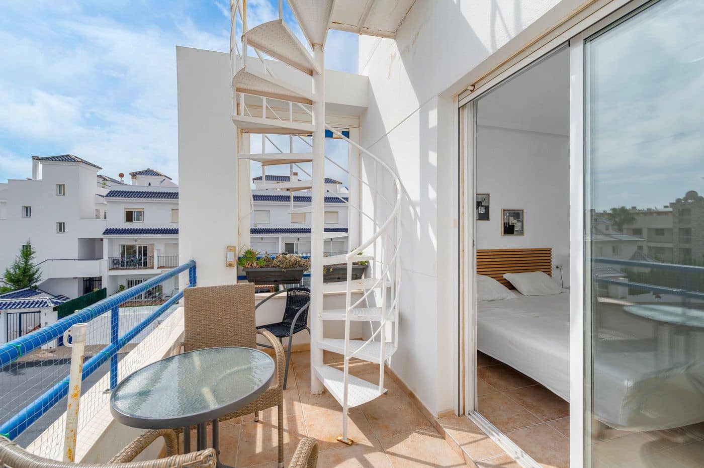 3 sypialnia Apartament na sprzedaż w La Veleta z basenem garażem - 385 000 € (Ref: 10142541)
