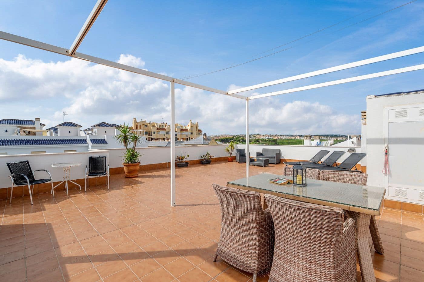 3 sypialnia Apartament na sprzedaż w La Veleta z basenem garażem - 385 000 € (Ref: 10142541)