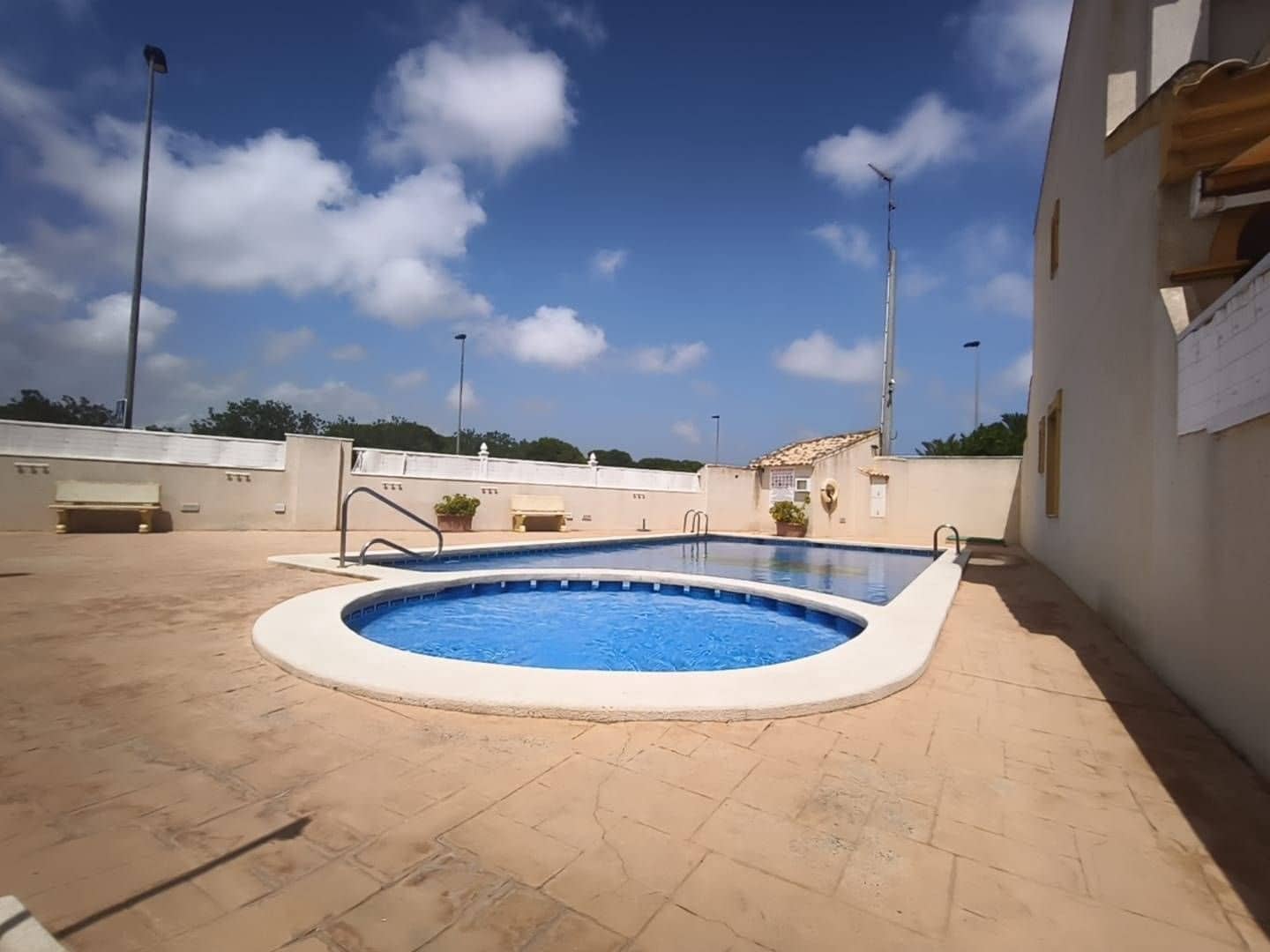 4 makuuhuone Huoneisto myytävänä paikassa Santiago de la Ribera mukana uima-altaan - 225 000 € (Ref: 10142543)