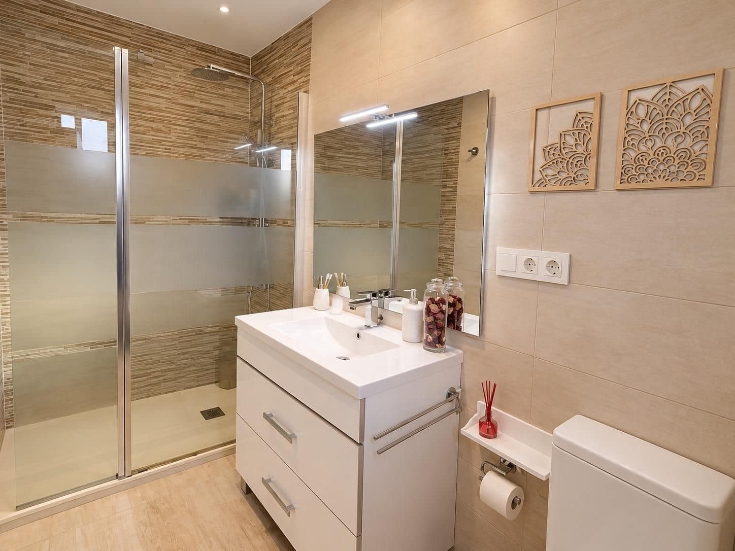 3 sypialnia Willa na sprzedaż w Torrevieja z basenem - 234 900 € (Ref: 10142545)