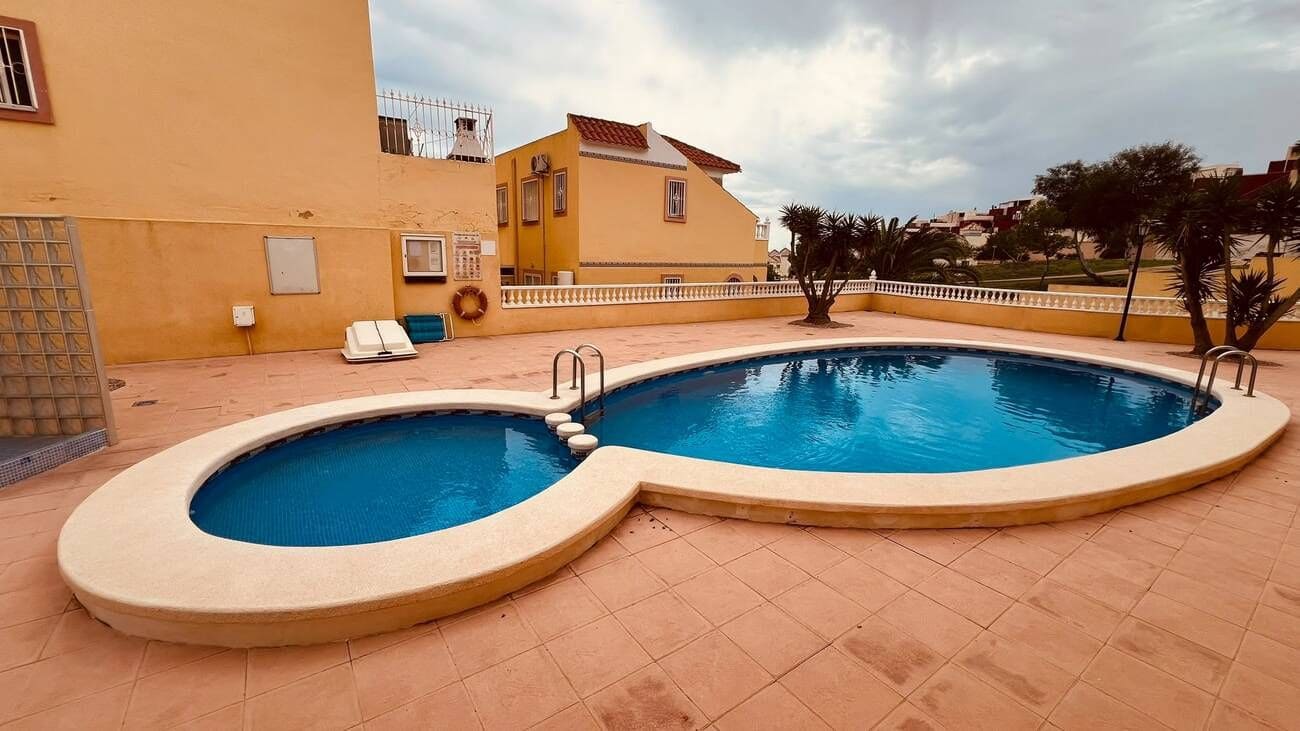 3 slaapkamer Appartement te koop in Filipinas met zwembad - € 169.950 (Ref: 10147299)