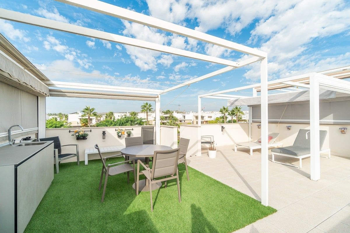 2 makuuhuone Bungalow myytävänä paikassa Orihuela mukana uima-altaan 
autotalli - 240 000 € (Ref: 10147304)