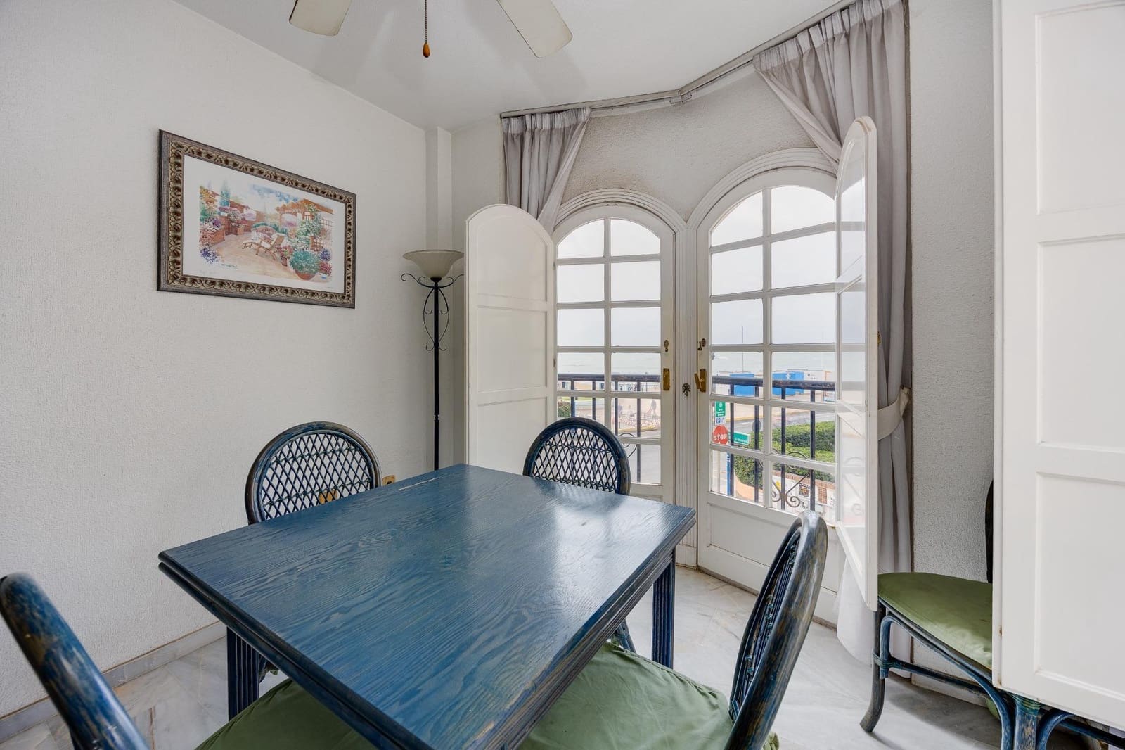 Apartamento de 3 habitaciones en Torrevieja en venta con piscina - 266.900 € (Ref: 10147308)