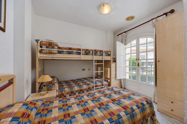 Apartamento de 3 habitaciones en Los Frutales, Torrevieja en venta con piscina - 266.900 € (Ref: 10147308)