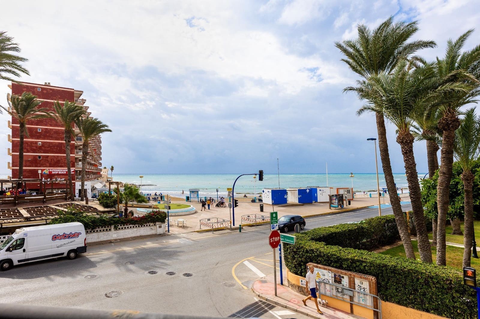 Apartamento de 3 habitaciones en Torrevieja en venta con piscina - 266.900 € (Ref: 10147308)