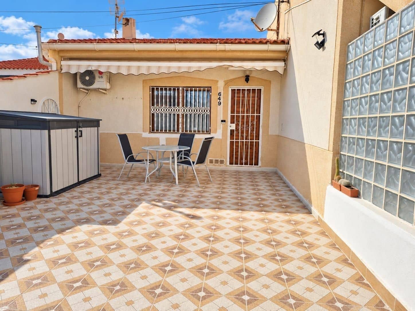 2 soverom Bungalow til salgs i El Limonar - € 121 000 (Ref: 10148915)