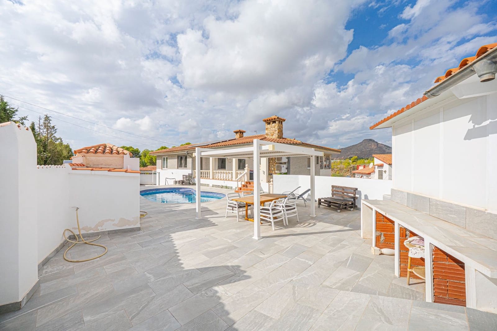5 chambre Villa/Maison à vendre à Benidorm avec piscine garage - 570 000 € (Ref: 10148920)