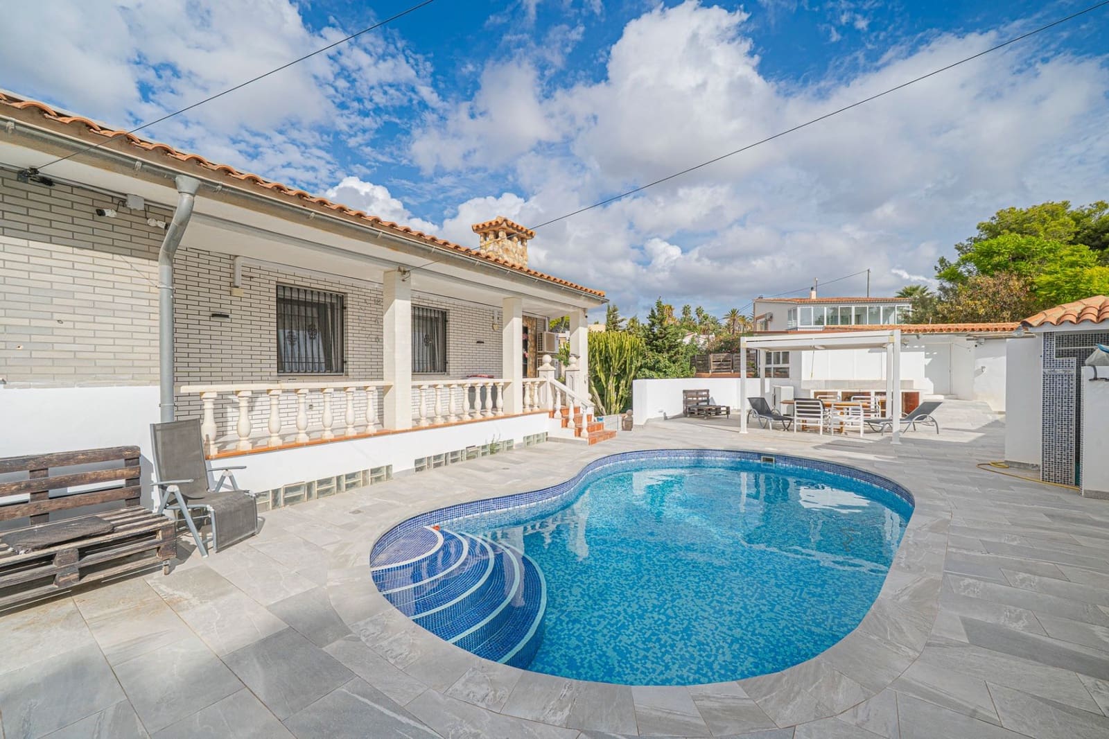 5 chambre Villa/Maison à vendre à Benidorm avec piscine garage - 570 000 € (Ref: 10148920)