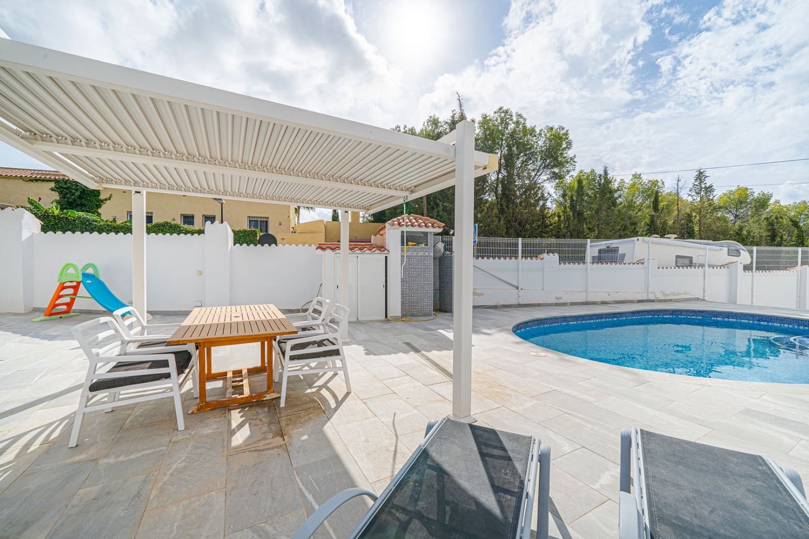 5 chambre Villa/Maison à vendre à Benidorm avec piscine garage - 570 000 € (Ref: 10148921)