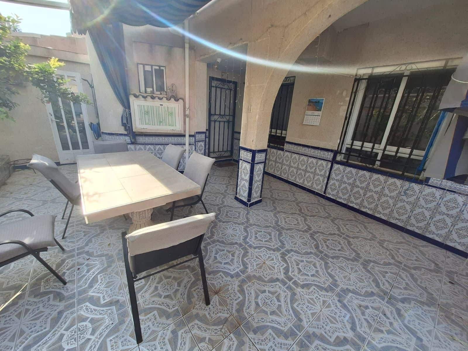 5 soveværelse Villa til salg i Torrevieja med swimmingpool - € 209.900 (Ref: 10148930)