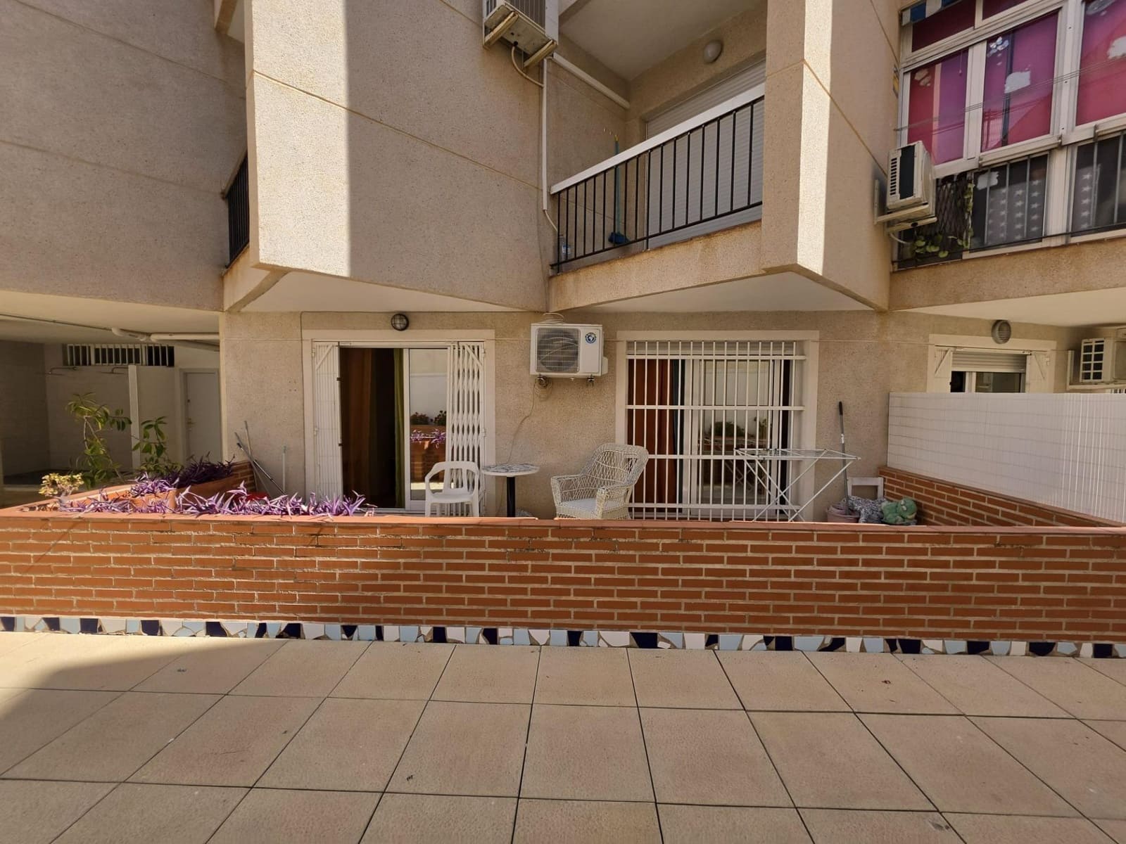 1 slaapkamer Appartement te koop in Torrevieja met zwembad - € 110.000 (Ref: 10148934)
