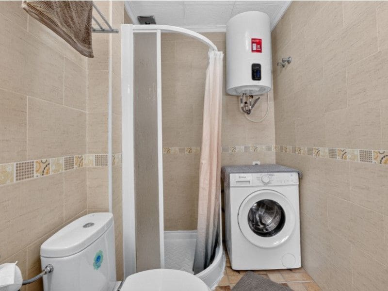 3 slaapkamer Rijtjeshuis te koop in Torrevieja met zwembad - € 199.000 (Ref: 10148936)