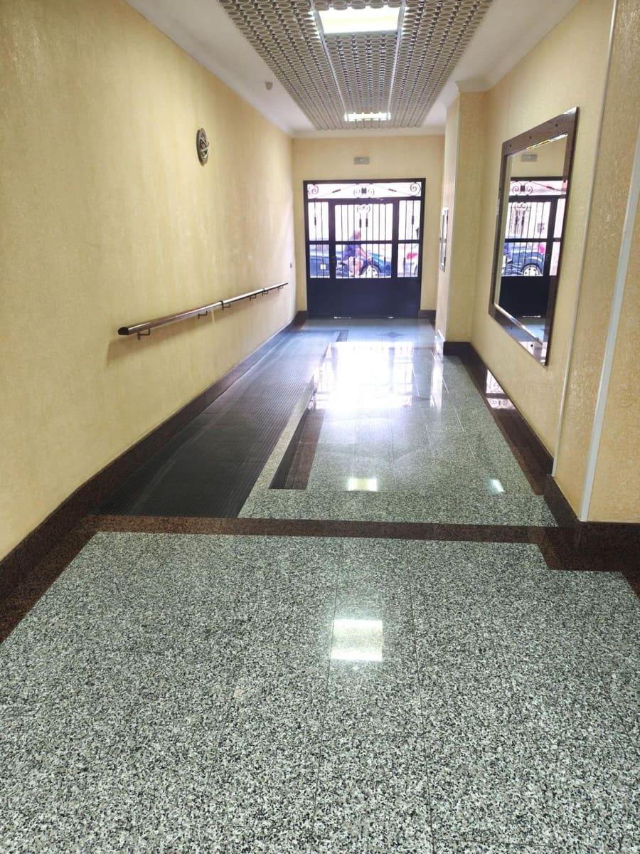 2 sypialnia Apartament na sprzedaż w Torrevieja z garażem - 210 000 € (Ref: 10150399)