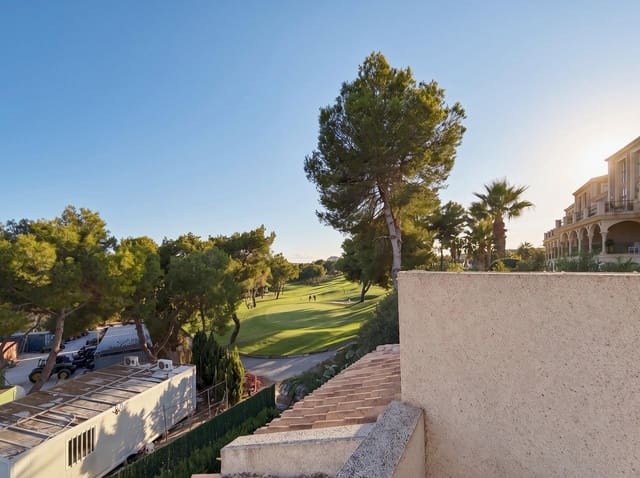 4 soveværelse Rækkehus til salg i Las Ramblas Golf, Orihuela med swimmingpool - € 255.000 (Ref: 10151468)