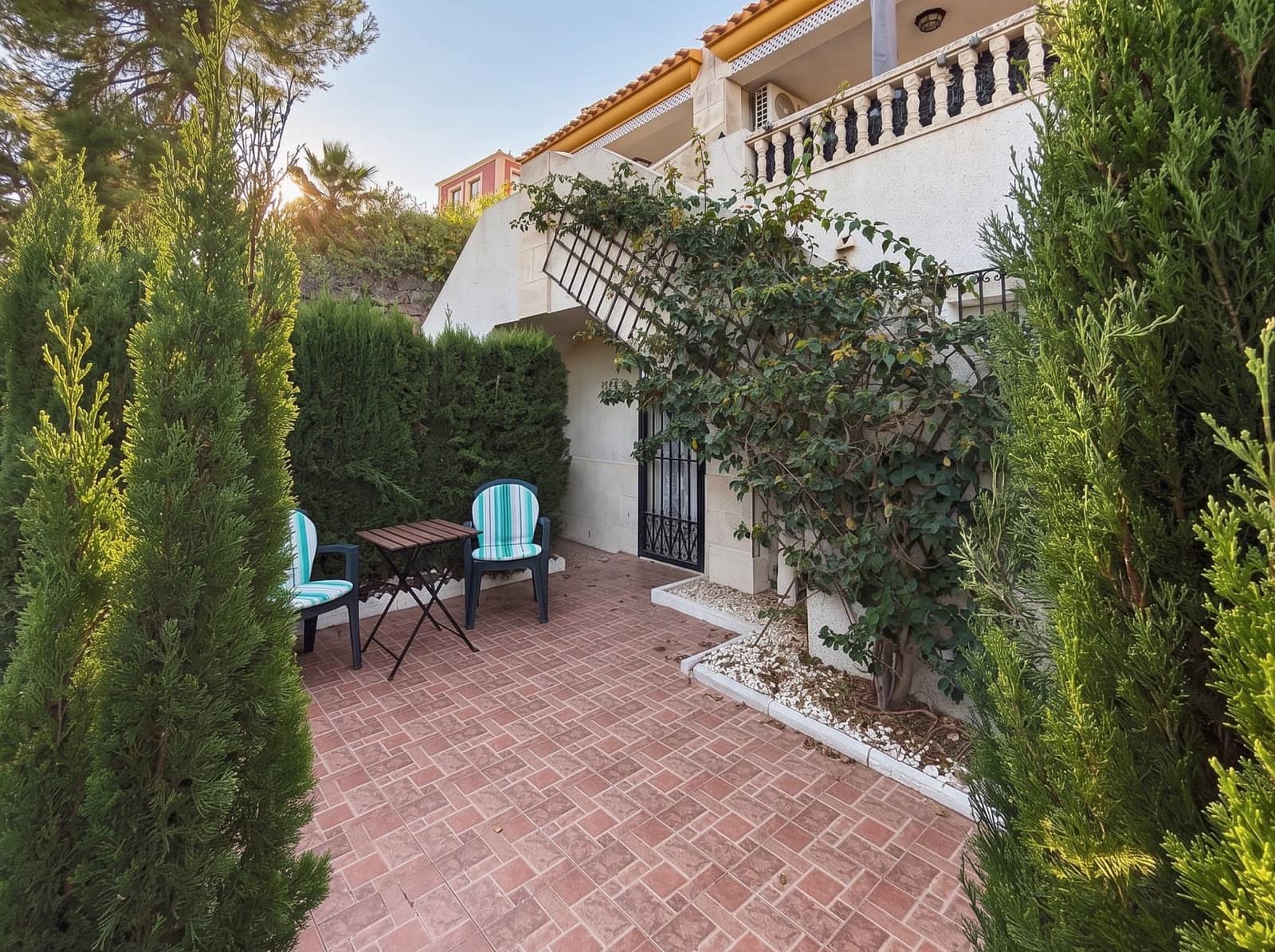 4 soveværelse Rækkehus til salg i Las Ramblas Golf med swimmingpool - € 255.000 (Ref: 10151468)