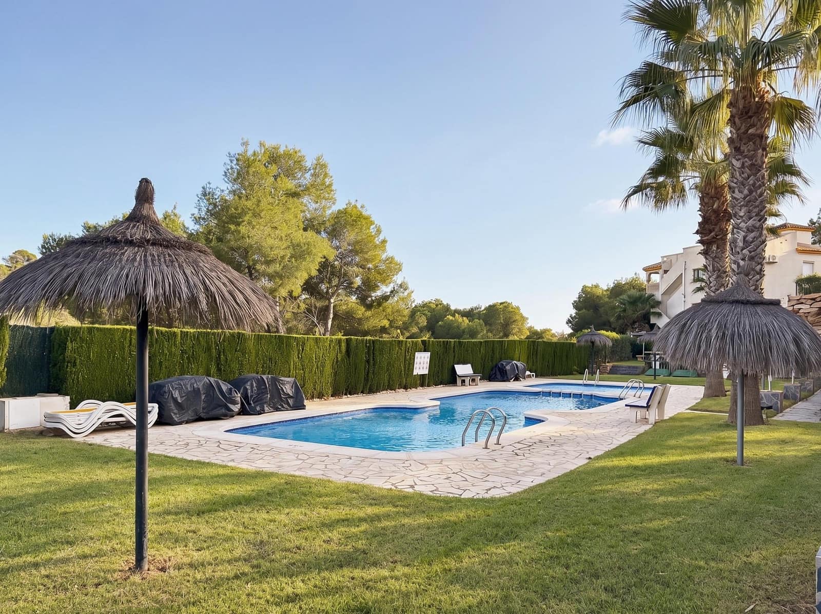 4 soveværelse Rækkehus til salg i Las Ramblas Golf med swimmingpool - € 255.000 (Ref: 10151468)