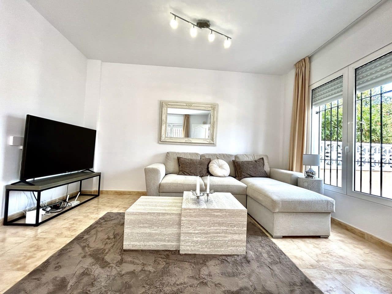 3 soverom Hus til salgs i Orihuela Costa med svømmebasseng garasje - € 345 000 (Ref: 10157832)