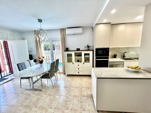 3 soverom Hus til salgs i Orihuela Costa, Orihuela med svømmebasseng garasje - € 345 000 (Ref: 10157832)