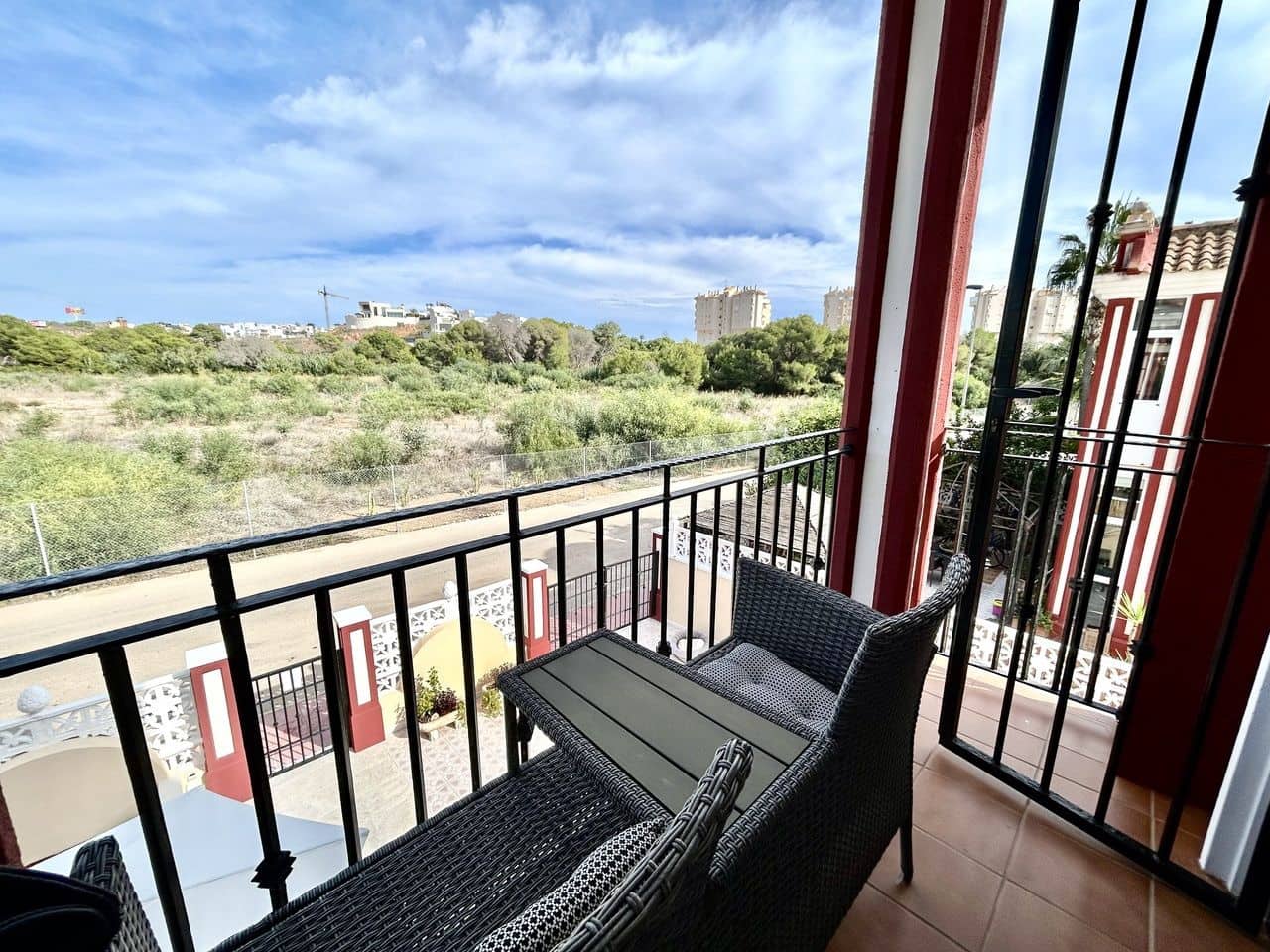 3 soverom Hus til salgs i Orihuela Costa med svømmebasseng garasje - € 345 000 (Ref: 10157832)