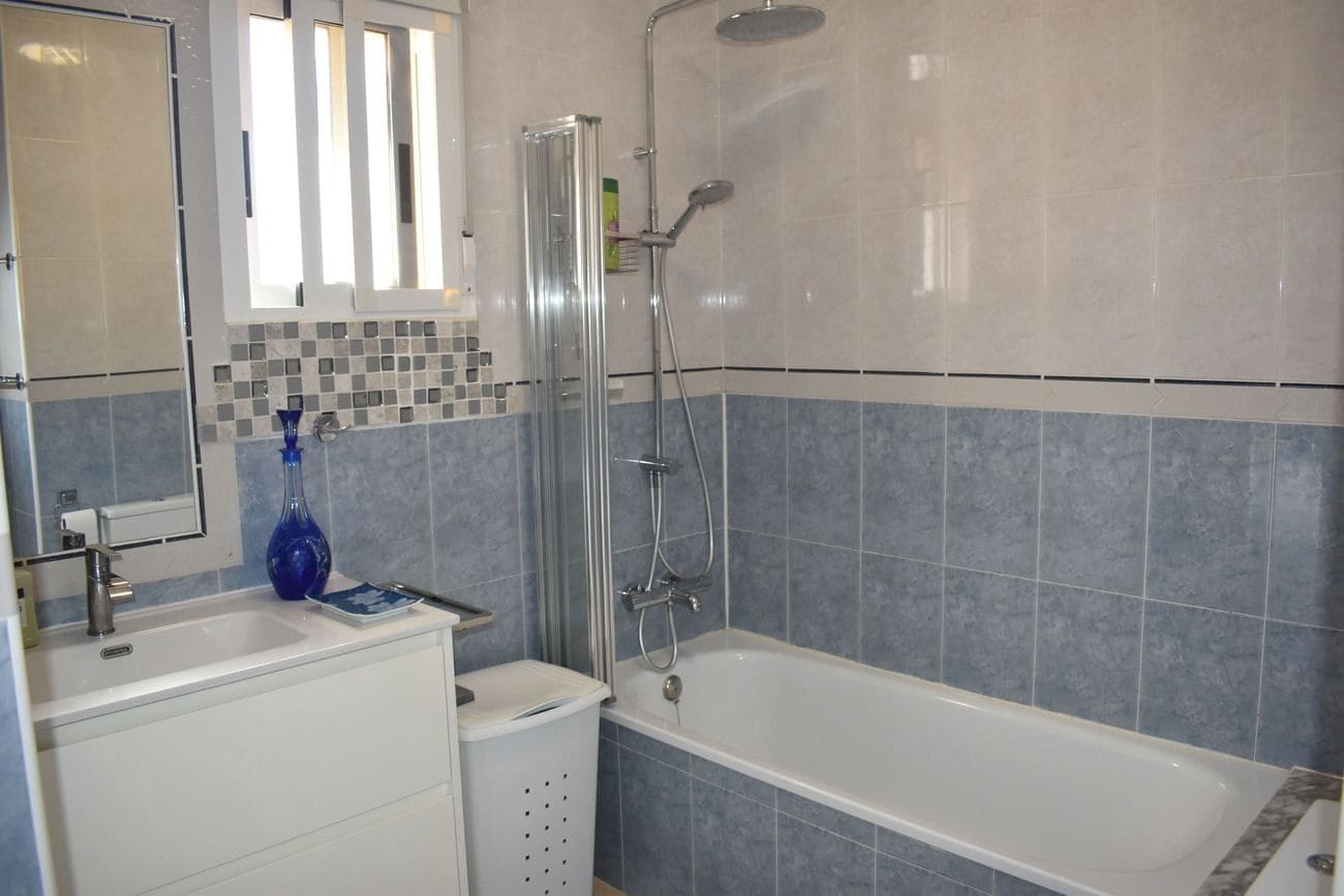 3 bedroom Villa for sale in Guardamar del Segura with pool - € 345,000 (Ref: 10159863)