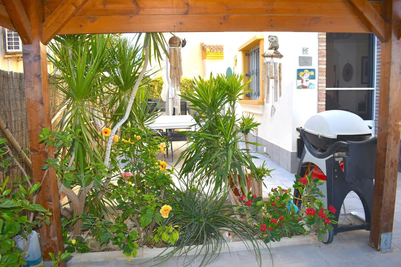 3 bedroom Villa for sale in Guardamar del Segura with pool - € 345,000 (Ref: 10159863)