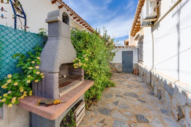 2 quarto Bungalow para venda em Los Balcones com piscina - 169 000 € (Ref: 10159865)