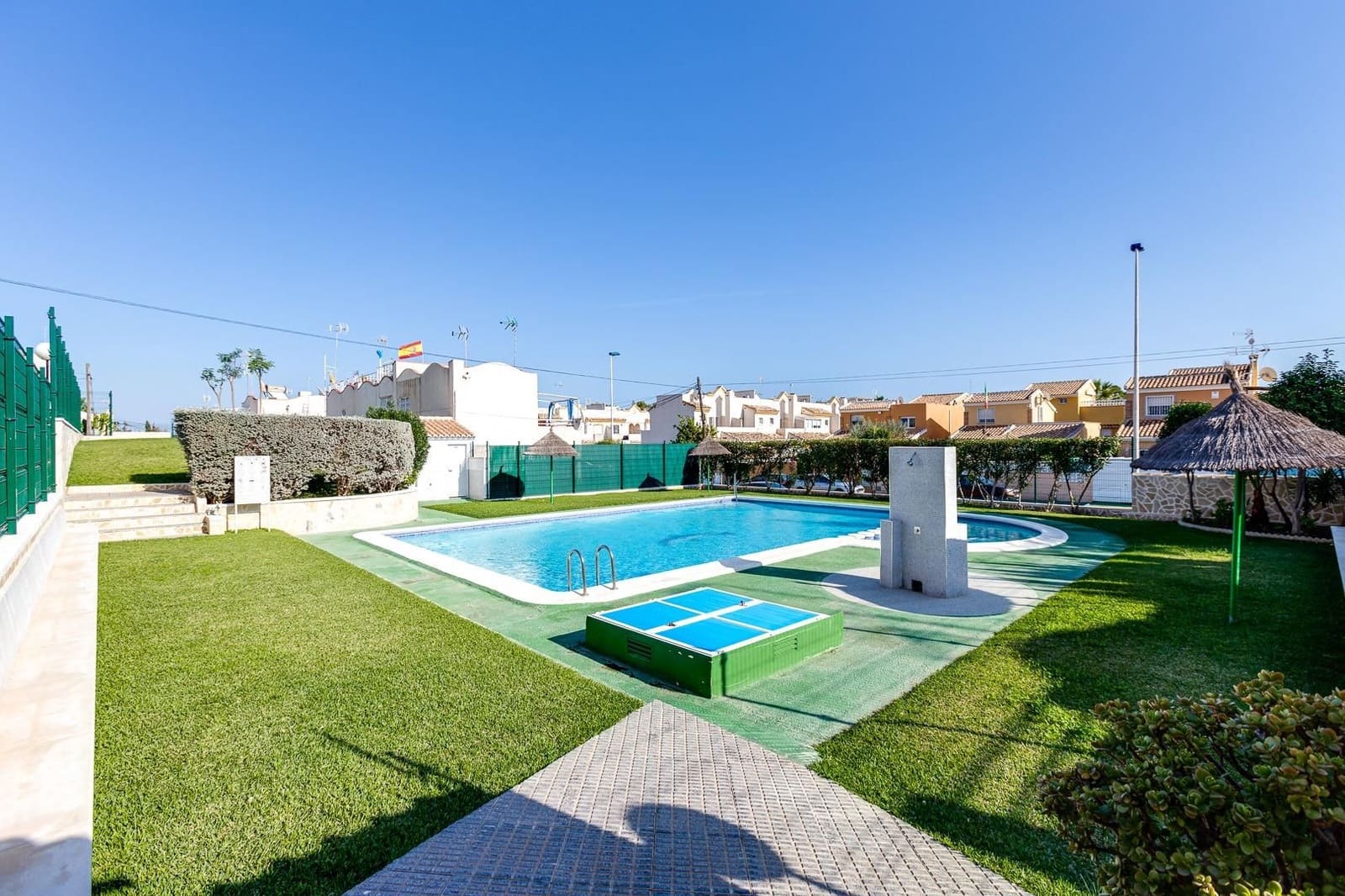 2 quarto Bungalow para venda em Los Balcones com piscina - 169 000 € (Ref: 10159865)