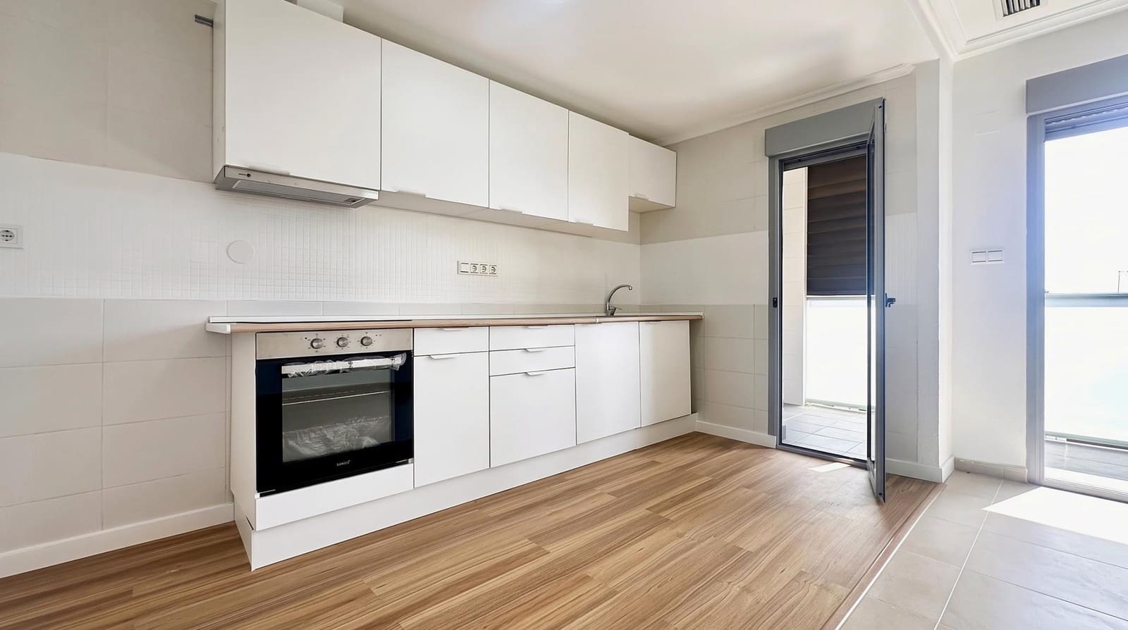 3 sypialnia Apartament na sprzedaż w Torrevieja - 167 000 € (Ref: 10159867)