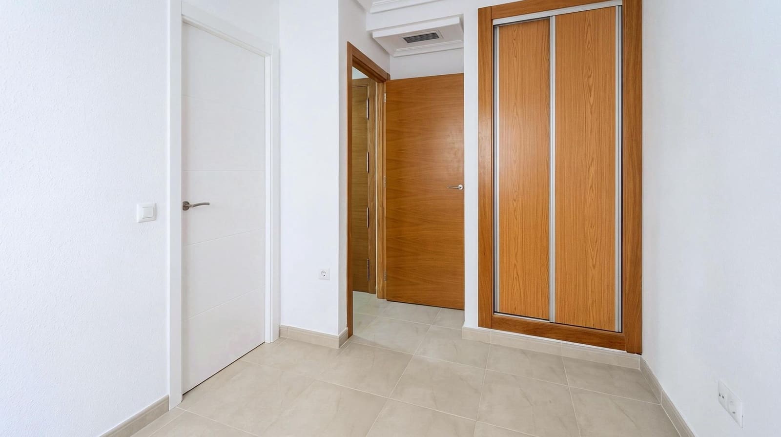3 sypialnia Apartament na sprzedaż w Torrevieja - 167 000 € (Ref: 10159867)