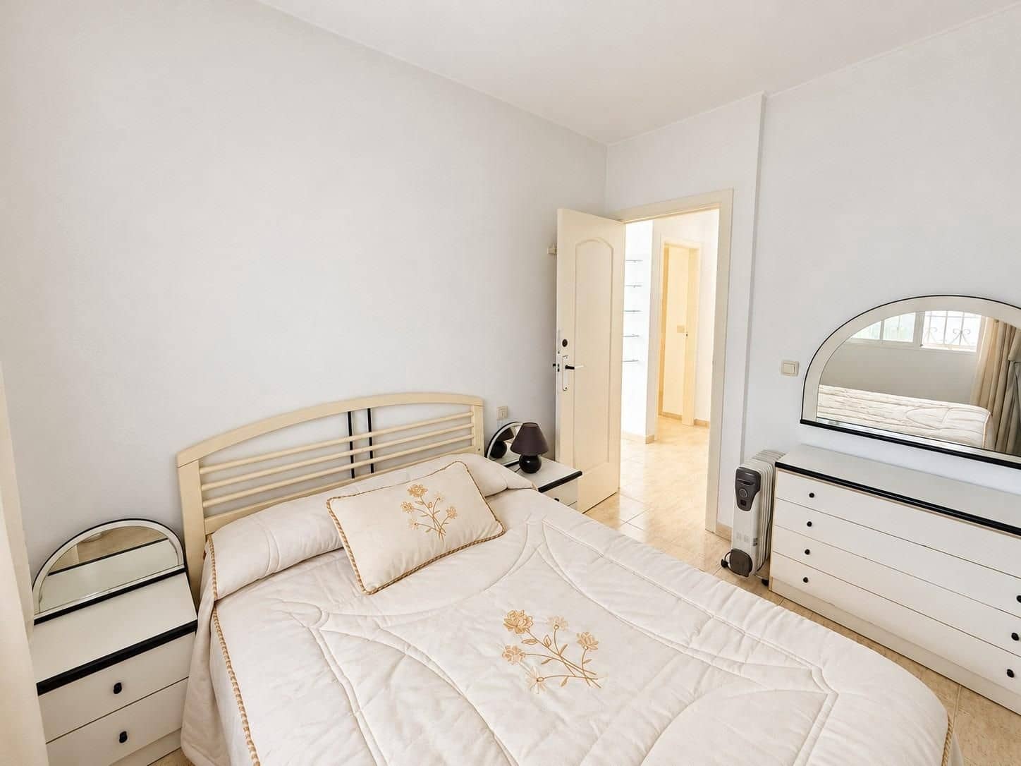 2 chambre Bungalow à vendre à Torrevieja avec piscine - 143 000 € (Ref: 10159871)