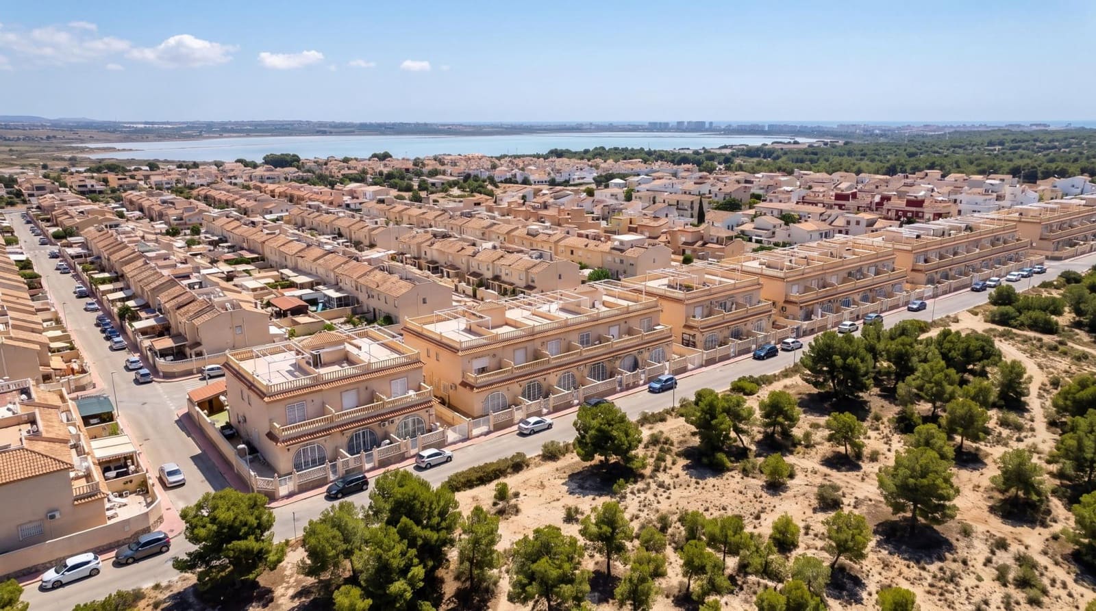 3 Zimmer Reihenhaus zu verkaufen in Torrevieja mit Garage - 199.000 € (Ref: 10159875)