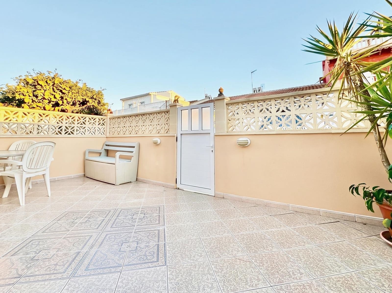 3 Zimmer Reihenhaus zu verkaufen in Torrevieja mit Garage - 199.000 € (Ref: 10159875)