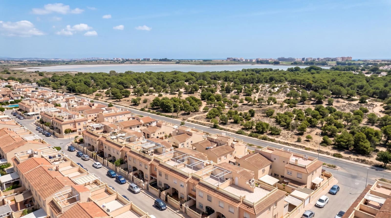 3 Zimmer Reihenhaus zu verkaufen in Torrevieja mit Garage - 199.000 € (Ref: 10159875)