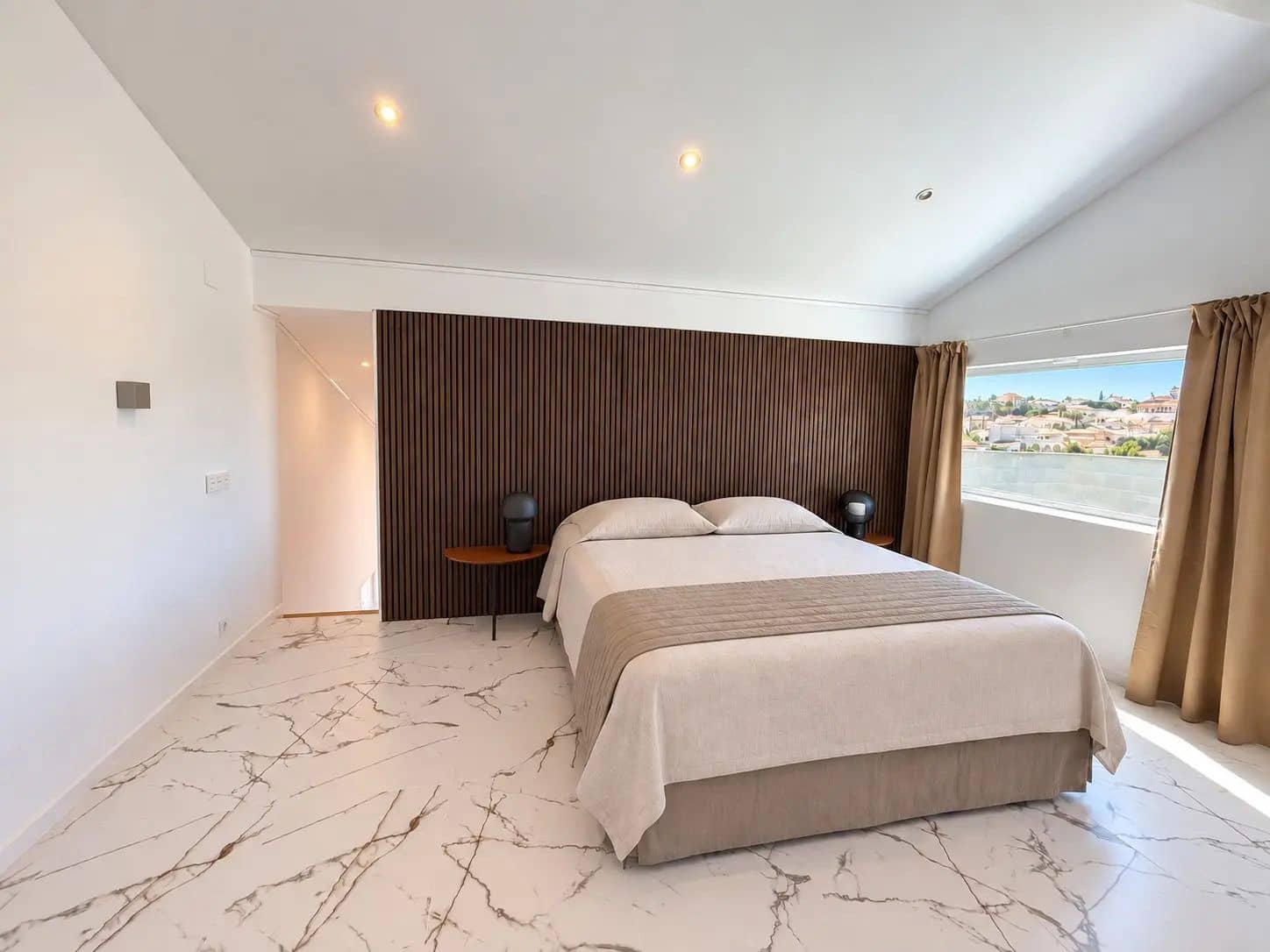 6 bedroom Villa for sale in Benijofar with pool garage - € 779,000 (Ref: 10161683)
