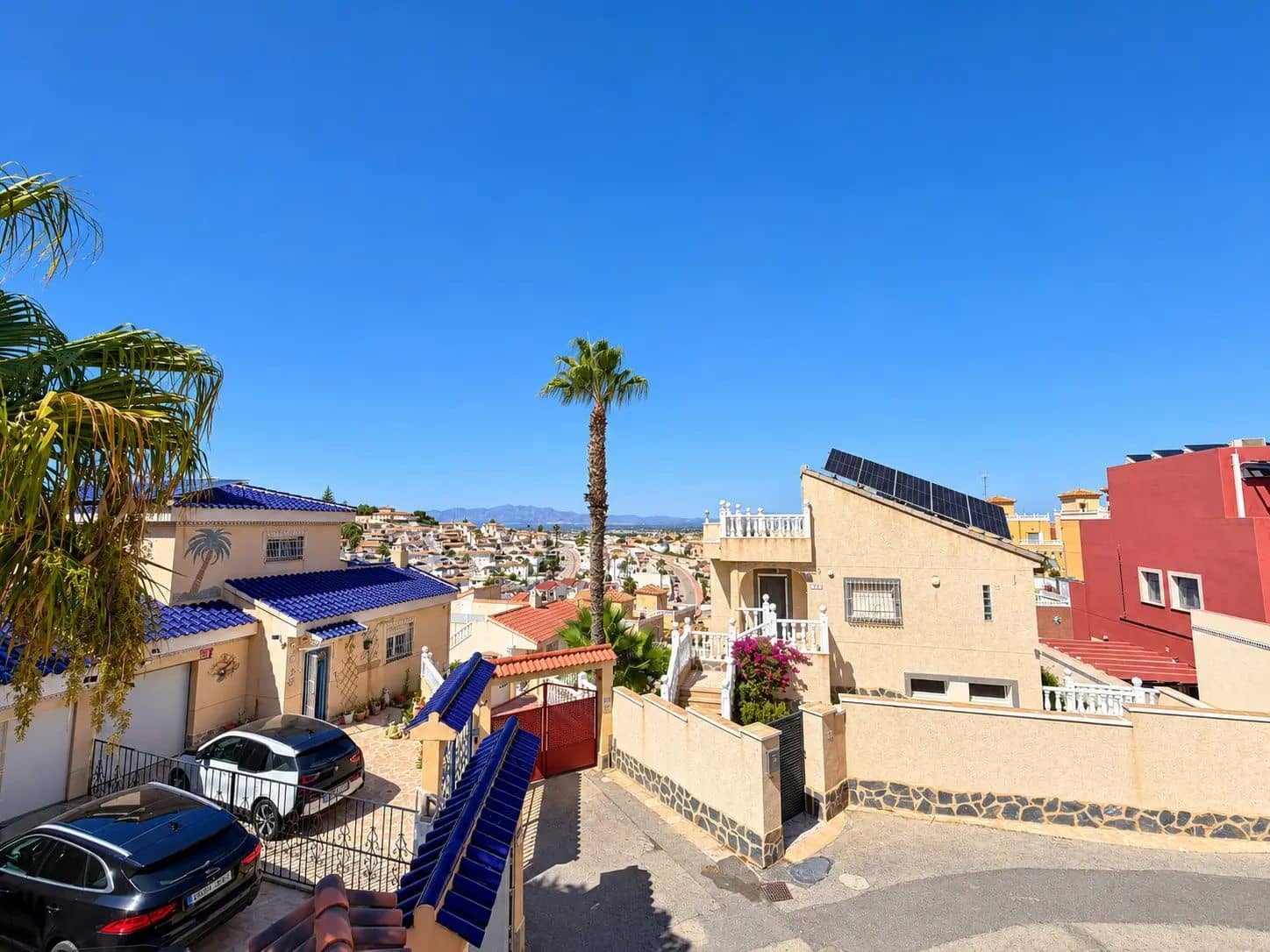 6 bedroom Villa for sale in Benijofar with pool garage - € 779,000 (Ref: 10161683)