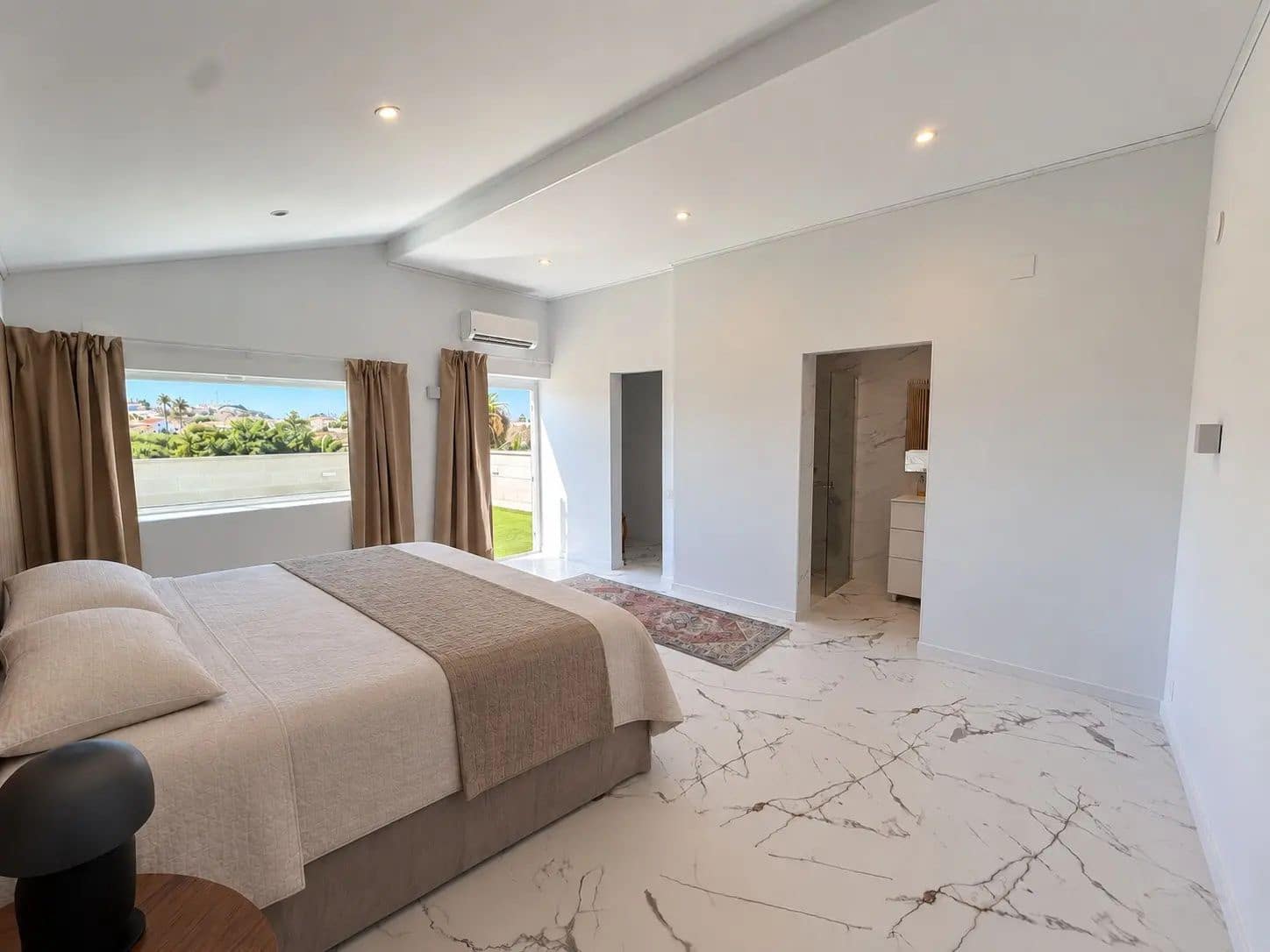 6 bedroom Villa for sale in Benijofar with pool garage - € 779,000 (Ref: 10161683)